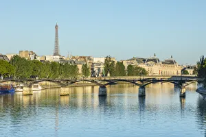 7th Arrondissement Prints: Eiffel Tower & Pont des Arts, Paris, France