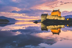 Eilean Donan Castle, Loch Duich, Kyle of Lochalsh, Highland, Scotland, UK