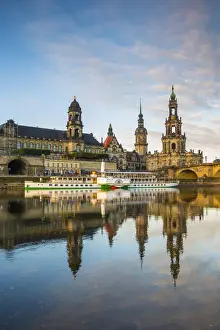 Elbe River, and city skyline, Dresden, Saxony, Germany