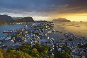North Atlantic Ocean Gallery: Elevated view over Alesund at sunset, Sunnmore, More og Romsdal, Norway