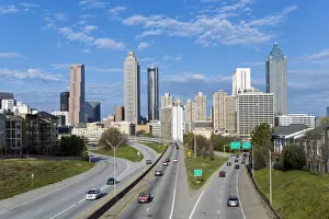 Images Dated 21st May 2014: Elevated view over Freedom Parkway and the Downtown Atlanta skyline, Georgia, United