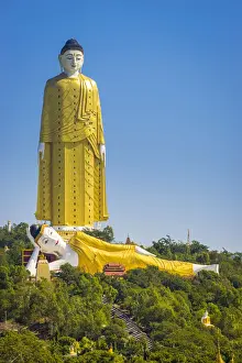 Elevated view of Maha Bodhi Ta Htaung Standing Buddha and Reclining Buddha, Monywa