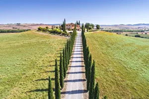 Agricolture Gallery: Elevated view of Poggio Covili, Val d Orcia, Tuscany, Italy