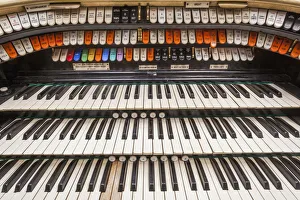 Images Dated 17th October 2013: England, Devon, Dingles Fairground Heritage Centre, Compton Theatre Organ Keyboard