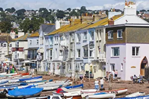 Images Dated 30th November 2017: England, Devon, Teignmouth, Waterfront Housing
