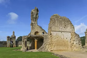 Images Dated 14th January 2022: England, Dorset, Sherborne, The Ruins of Sherborne Old Castle a 12the century Medieval Palace