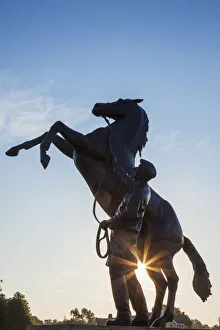 Images Dated 17th October 2013: England, East Anglia, Suffolk, Newmarket, Newmarket Stallion Statue Sculptured by