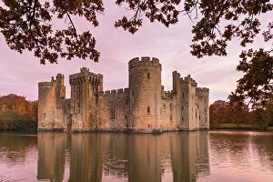 Images Dated 5th September 2019: England, East Sussex, Robertsbridge, Bodiam Castle and Castle Moat