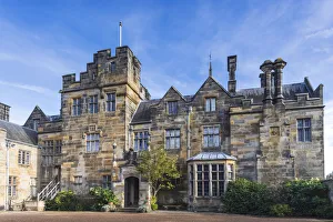 Images Dated 5th September 2019: England, East Sussex, Tunbridge Wells, Lamberhurst, Scotney Castle