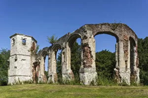 Images Dated 1st October 2021: England, Hampshire, Basingstoke, Ruins of The Holy Trinity Chapel in The Holy Ghost