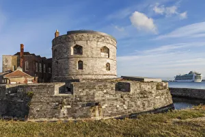 Images Dated 17th October 2013: England, Hampshire, Calshot, Calshot Castle