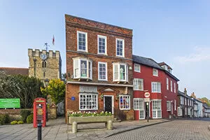 Images Dated 23rd August 2021: England, Hampshire, Petersfield, Historical Buildings on Sheep Street