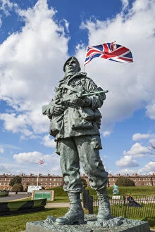 Images Dated 10th September 2013: England, Hampshire, Portsmouth, Royal Marines Museum, Statue of Royal Marine in Combat