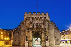 Images Dated 17th October 2013: England, Hampshire, Southampton, Bargate