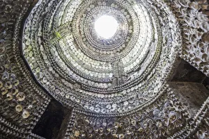 Images Dated 17th October 2013: England, Kent, Margate, Margate Beach, Margate Shell Grotto