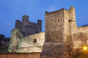 Images Dated 17th October 2013: England, Kent, Rochester, Rochester Castle