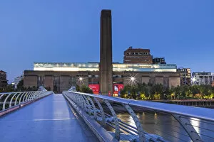 Galleries Gallery: England, London, Bankside, Tate Modern Gallery and Millenium Bridge