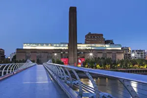 Art Gallery Prints: England, London, Bankside, Tate Modern Gallery and Millenium Bridge