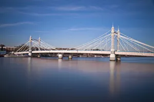 Images Dated 11th May 2010: England, London, Battersea, Albert Bridge
