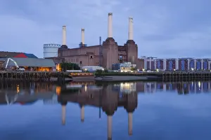 Thames River Prints: England, London, Battersea Power Station and River Thames