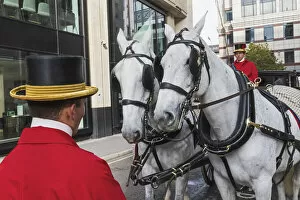 Images Dated 31st December 2019: England, London, City of London, The Guildhall, Lord Mayors Show