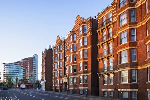 Images Dated 16th August 2019: England, London, Putney, Lower Richmond Road, Kenilworth Court Riverside Residential