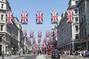 Images Dated 21st August 2018: England, London, Regent Street