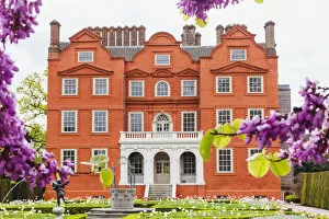 Images Dated 2nd June 2017: England, London, Richmond, Kew Gardens, Kew Palace