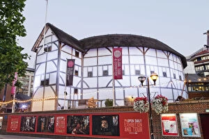 Images Dated 16th October 2012: England, London, Southwark, Bankside, Shakespeares Globe Theatre
