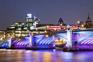 Night View Gallery: England, London, Southwark Bridge and City Area Skyline