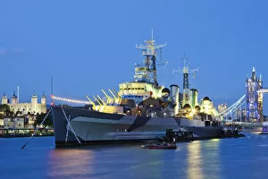 Images Dated 16th October 2012: England, London, Southwark, Imperial War Museum, HMS Belfast