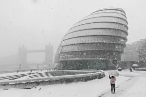 Images Dated 18th May 2018: England, London, Southwark, London Bridge City, Tower Bridge and City Hall in the Snow
