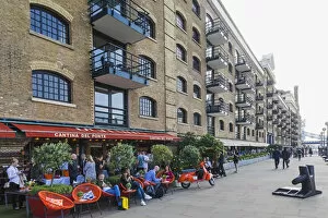 Images Dated 21st August 2018: England, London, Southwark, Shad Thames, Riverside Restaurants and Apartments