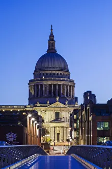 England, London, St. Pauls Cathedral and City Skyline