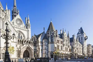 Images Dated 2nd June 2017: England, London, Temple, The Royal Courts of Justice