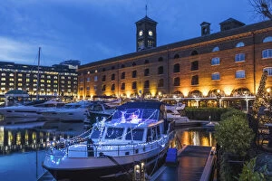 Images Dated 5th April 2018: England, London, Tower Hamlets, St. Katharine Dock