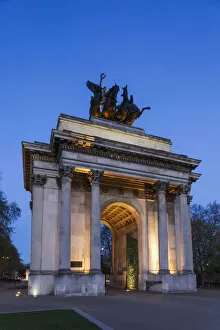 Night View Gallery: England, London, Westminster, Hyde Park Corner, Wellington Arch
