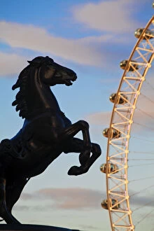 Images Dated 11th November 2009: England, London, Westminster, London Eye and Horse from Boadicea Statue