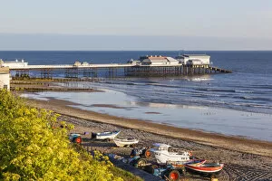 Images Dated 30th July 2015: England, Norfolk, Cromer, Cromer Beach and Pier