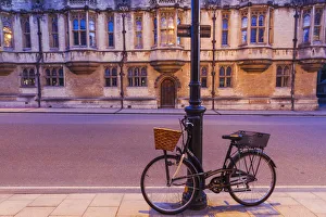 Nightview Prints: England, Oxfordshire, Oxford, Bicycle and High Street