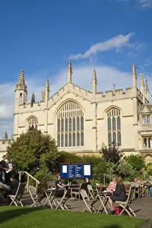 England, Oxfordshire, Oxford, Garden of The University Church of Mary the Virgin