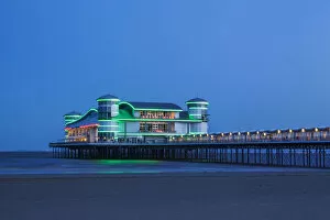 Images Dated 15th July 2013: England, Somerset, Weston-Super-Mare, The Grand Pier