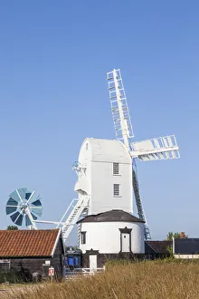 Images Dated 8th September 2015: England, Suffolk, Saxtead Green, Post Mill