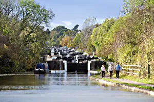 Images Dated 20th November 2009: England, Warwickshire, near Warwick, Hatton, Hatton Locks on the Grand Union Canal