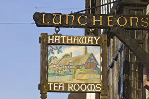 Images Dated 11th May 2010: England, Warwickshire, Stratford-upon-Avon, High Street, Hathaway Tea Rooms