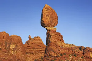Erosion landscape at Balanced Rock - USA, Utah, Grand, Arches National Park