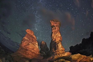Grand Gallery: Erosion landscape and star sky at Garden of Eden - USA, Utah, Grand, Arches National Park