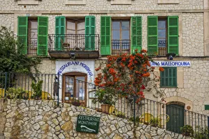 Images Dated 6th October 2017: Estellencs, Serra de Tramuntana, Mallorca (Majorca), Balearic Islands, Spain