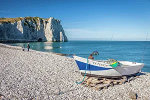 Seine Maritime Prints: Etretat beach with Falaise d`Aval rock formation, Seine-Maritime, Normandy, France