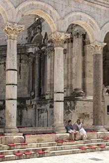 Europe, Balkan, Croatia, Split, Diocletians Palace, people sitting on square